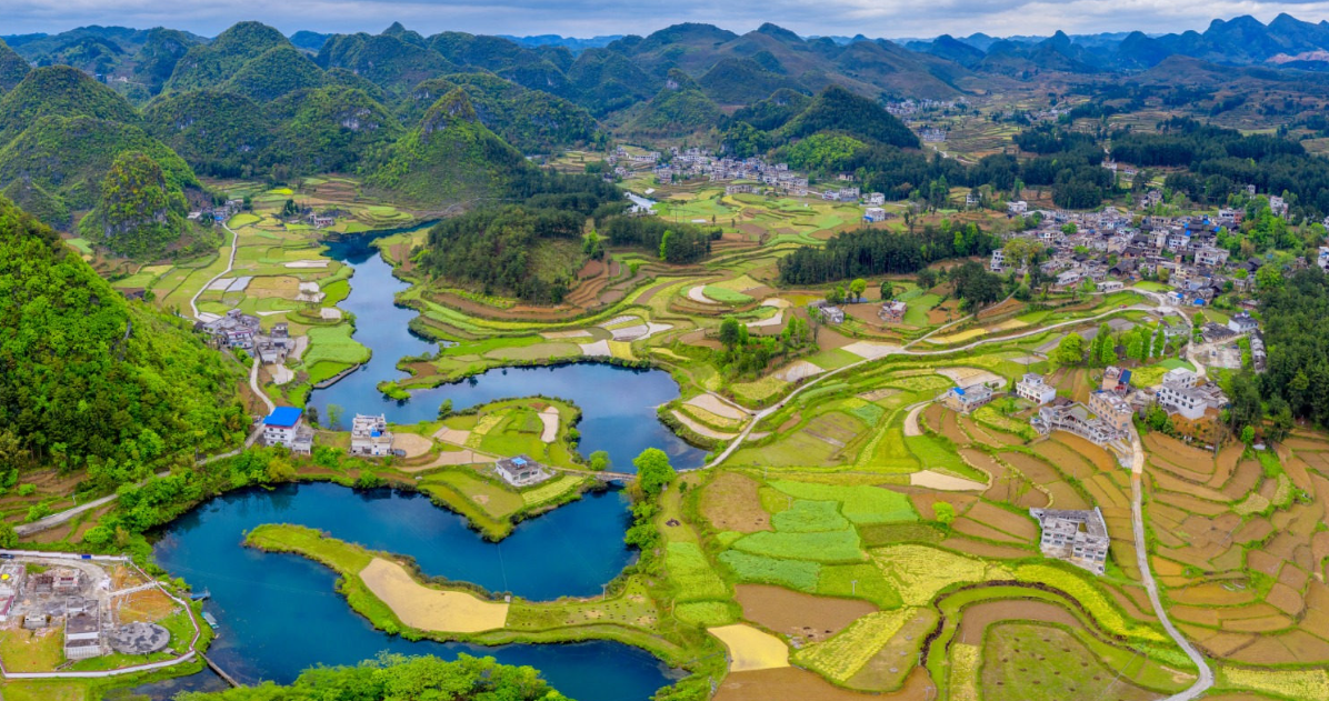 以系統(tǒng)治理理念推進水美鄉(xiāng)村建設