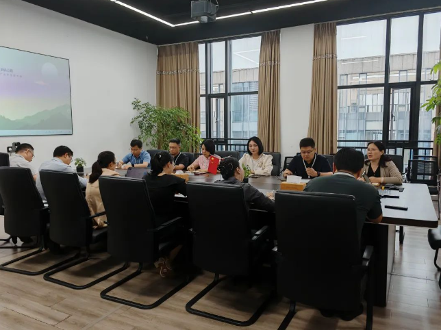 商達(dá)公用組織召開2024年第一次股東會暨董事會、監(jiān)事會會議精神宣貫會