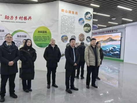 麗水市副市長(zhǎng)李漢勤一行考察微山湖超級(jí)漁倉(cāng)項(xiàng)目并簽署合作協(xié)議